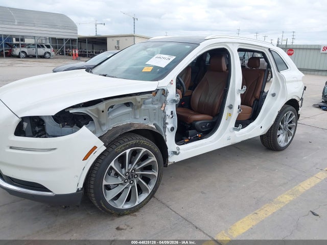 Lincoln Nautilus Reserve 2022 2LMPJ8KP0NBL26844 Image 6