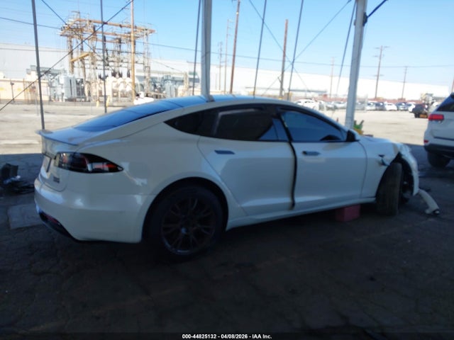 2022 Tesla Model S Plaid მანქანა იყიდება აუქციონზე, vin: 5YJSA1E6XNF488990, აუქციონის ნომერი: 44825132
