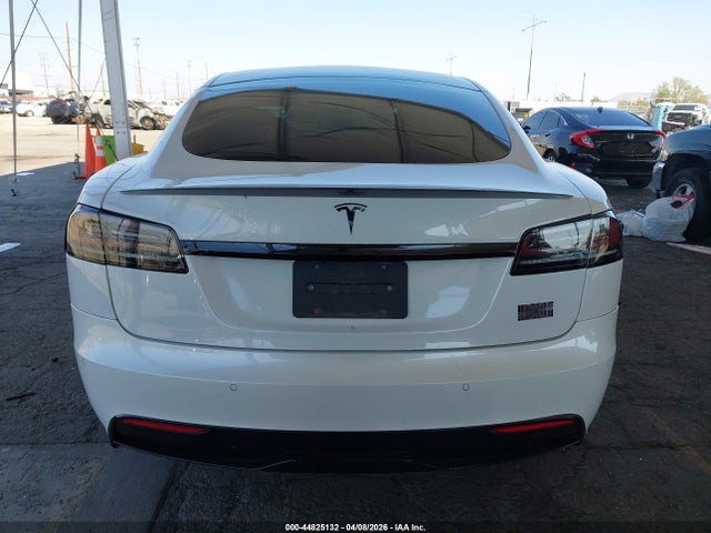 2022 Tesla Model S Plaid მანქანა იყიდება აუქციონზე, vin: 5YJSA1E6XNF488990, აუქციონის ნომერი: 44825132