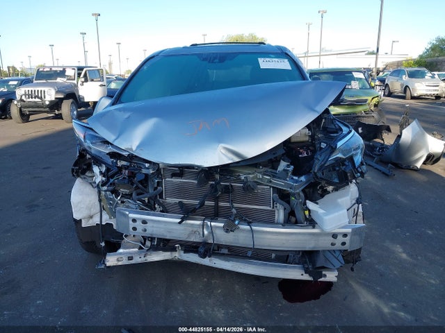 Toyota Sienna Platinum 2024 5TDESKFC8RS144192 Image 12