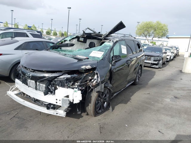 2026 Toyota Sienna Xse მანქანა იყიდება აუქციონზე, vin: 5TDXRKEC9TS291540, აუქციონის ნომერი: 44825158
