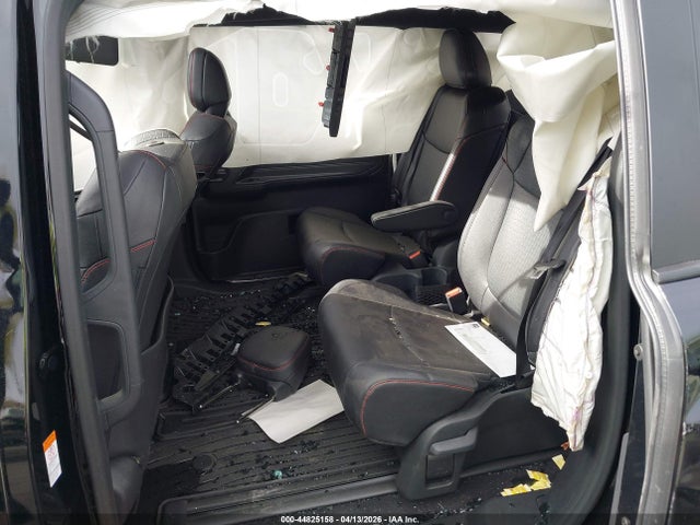 2026 Toyota Sienna Xse მანქანა იყიდება აუქციონზე, vin: 5TDXRKEC9TS291540, აუქციონის ნომერი: 44825158