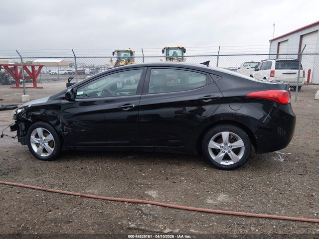 Продажа на аукционе авто 2013 Hyundai Elantra Gls, vin: 5NPDH4AE6DH407390, номер лота: 44825161
