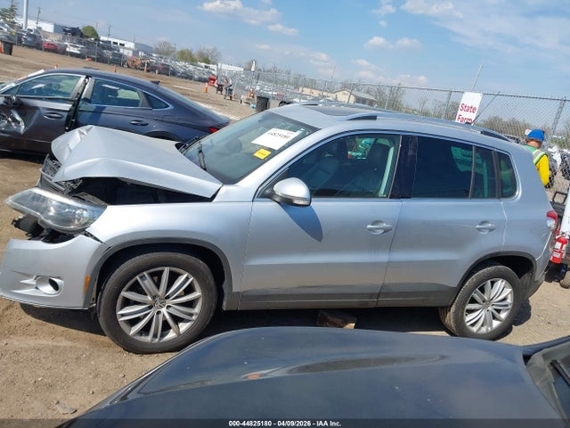 Продаж на аукціоні авто 2010 Volkswagen Tiguan Sel, vin: WVGBV7AX2AW535047, номер лоту: 44825180