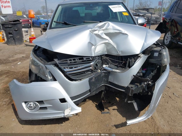 Продаж на аукціоні авто 2010 Volkswagen Tiguan Sel, vin: WVGBV7AX2AW535047, номер лоту: 44825180