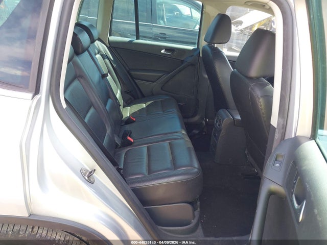Продаж на аукціоні авто 2010 Volkswagen Tiguan Sel, vin: WVGBV7AX2AW535047, номер лоту: 44825180