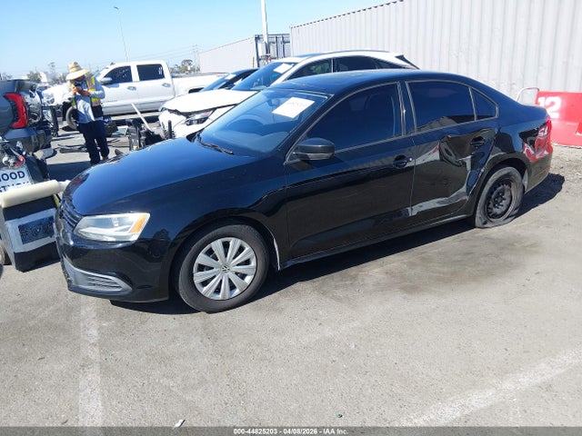 Продаж на аукціоні авто 2013 Volkswagen Jetta 2.0l S, vin: 3VW2K7AJ8DM290863, номер лоту: 44825203