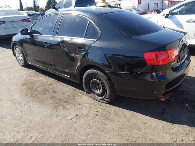 Продаж на аукціоні авто 2013 Volkswagen Jetta 2.0l S, vin: 3VW2K7AJ8DM290863, номер лоту: 44825203