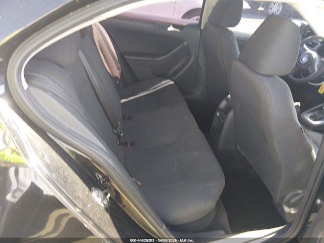 Продаж на аукціоні авто 2013 Volkswagen Jetta 2.0l S, vin: 3VW2K7AJ8DM290863, номер лоту: 44825203