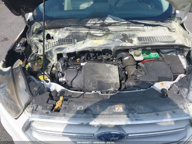 1FMCU0G95HUA80613 Ford ESCAPE SE