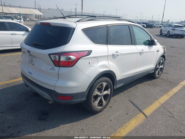 1FMCU0G95HUA80613 Ford ESCAPE SE