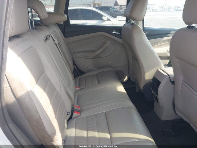 1FMCU0G95HUA80613 Ford ESCAPE SE