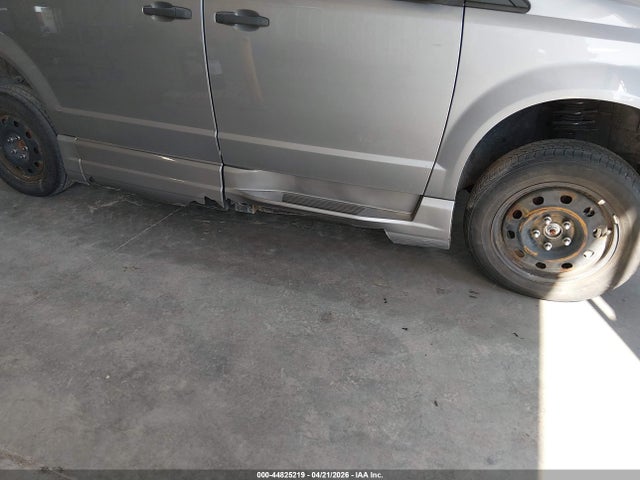44825219 :رقم المزاد ، 2C7WDGBG7LR170936 vin ، 2020 Dodge Grand Caravan Se مزاد بيع