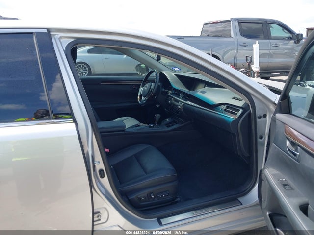 44825224 :رقم المزاد ، JTHBK1GG1E2114837 vin ، 2014 Lexus Es 350 مزاد بيع