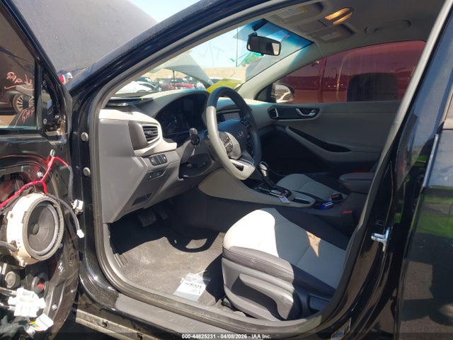 KMHC65LC8JU073539 Hyundai Ioniq Hybrid Blue