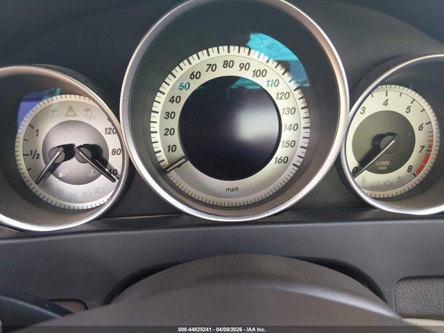 44825241 :رقم المزاد ، WDDGF4HB8DA825512 vin ، 2013 Mercedes-benz C 250 Luxury/sport مزاد بيع