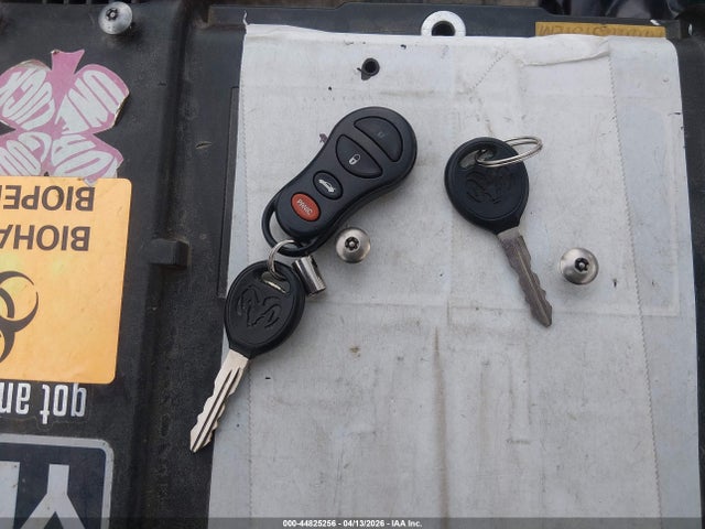 Продажа на аукционе авто 2004 Dodge Intrepid Es/sxt, vin: 2B3HD56G84H600955, номер лота: 44825256