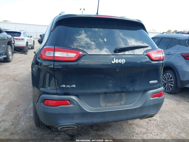 Продажа на аукционе авто 2016 Jeep Cherokee Latitude, vin: 1C4PJMCS2GW322548, номер лота: 44825265