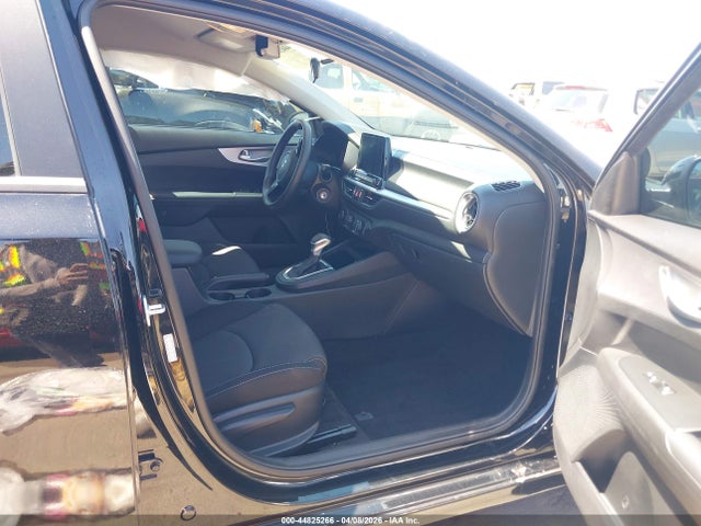 3KPF24AD6PE621550 KIA FORTE LX