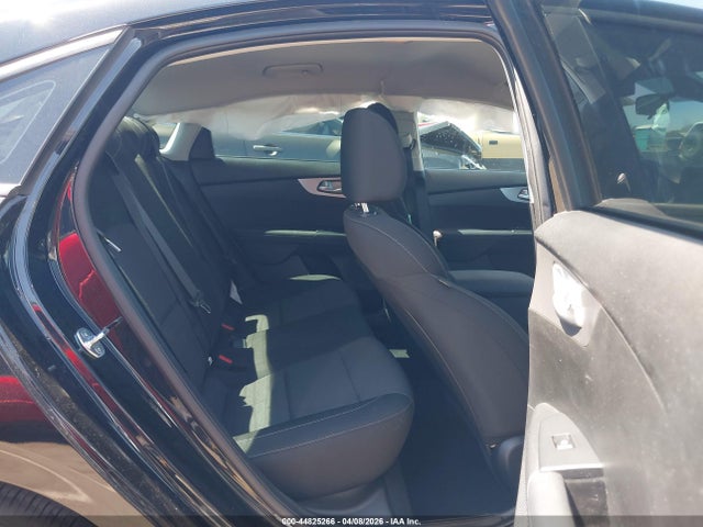 3KPF24AD6PE621550 KIA FORTE LX