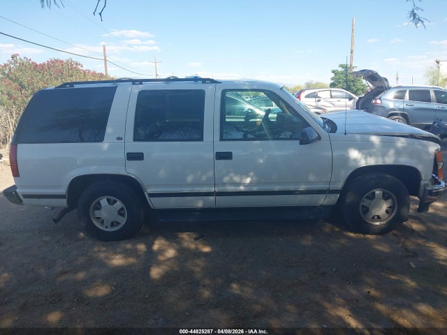 44825287 :رقم المزاد ، 1GNEC13R0XJ574770 vin ، 1999 Chevrolet Tahoe Lt مزاد بيع