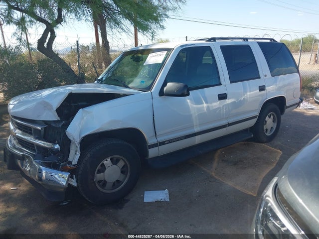 44825287 :رقم المزاد ، 1GNEC13R0XJ574770 vin ، 1999 Chevrolet Tahoe Lt مزاد بيع