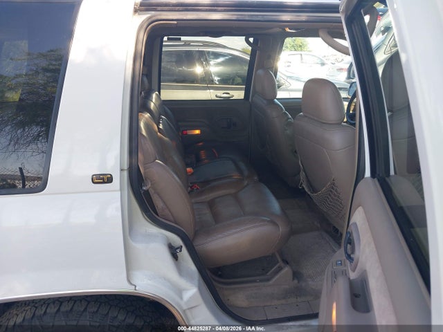 44825287 :رقم المزاد ، 1GNEC13R0XJ574770 vin ، 1999 Chevrolet Tahoe Lt مزاد بيع