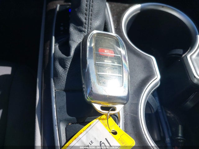 4T1R11BK4MU027477 Toyota Camry Le Awd