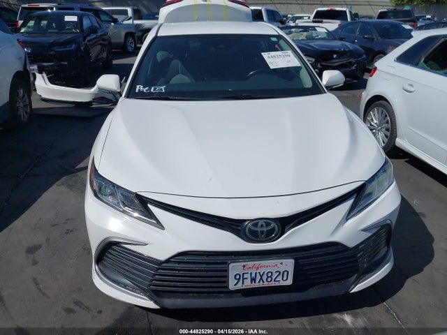 4T1R11BK4MU027477 Toyota Camry Le Awd