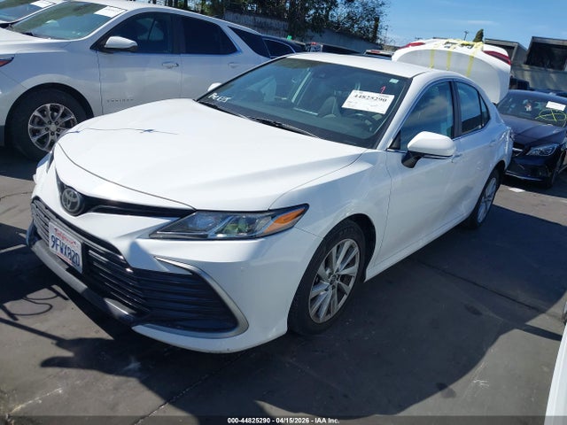 4T1R11BK4MU027477 Toyota Camry Le Awd
