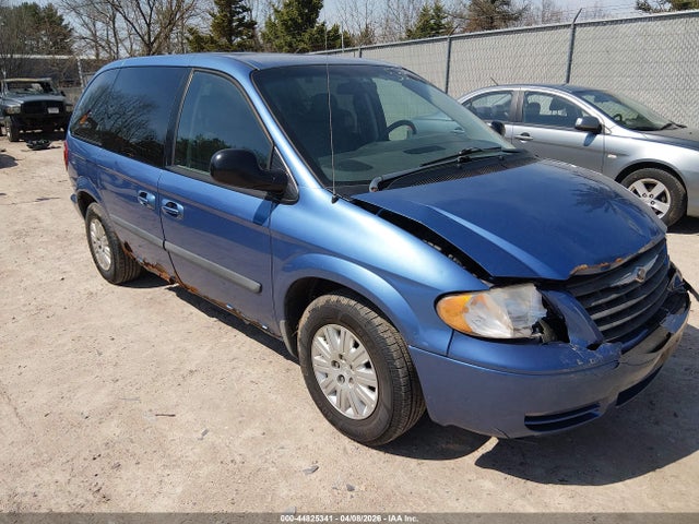 2007 CHRYSLER TOWN & COUNTRY 1A4GJ45R57B247811 Photo 0
