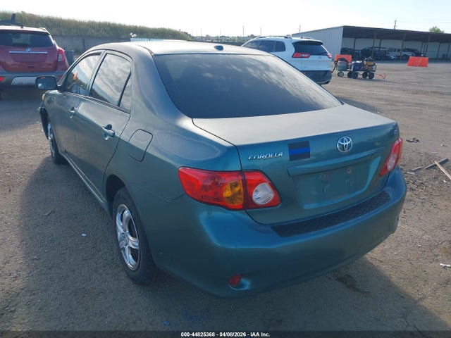 2010 TOYOTA COROLLA 1NXBU4EE3AZ189967 Photo 2
