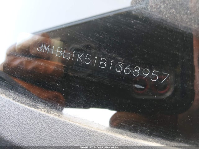 2011 MAZDA MAZDA3 JM1BL1K51B1368957 Photo 8