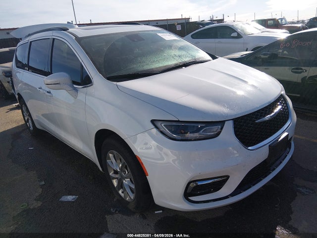 44825381 :رقم المزاد ، 2C4RC3BG8NR232157 vin ، 2022 Chrysler Pacifica Touring L Awd مزاد بيع