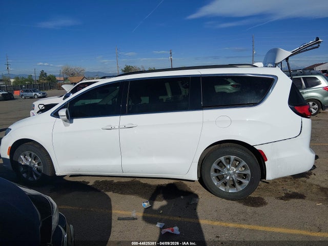 Продаж на аукціоні авто 2022 Chrysler Pacifica Touring L Awd, vin: 2C4RC3BG8NR232157, номер лоту: 44825381