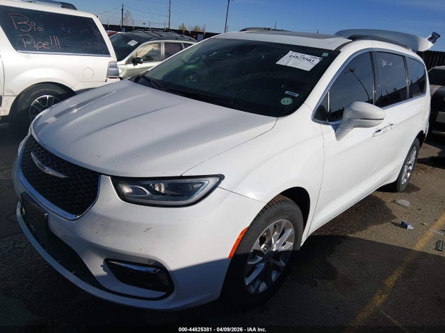 Продаж на аукціоні авто 2022 Chrysler Pacifica Touring L Awd, vin: 2C4RC3BG8NR232157, номер лоту: 44825381