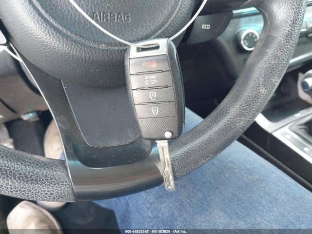 KIA Optima Lx 2015 5XXGM4A78FG463520 Image 11