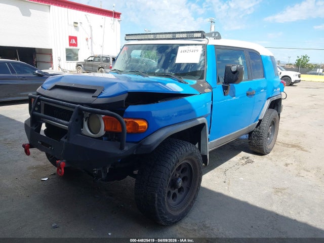 44825419 :رقم المزاد ، JTEBU11F870016118 vin ، 2007 Toyota Fj Cruiser مزاد بيع