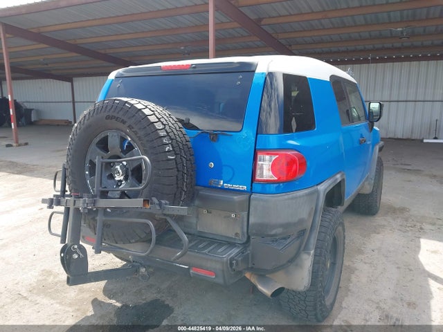 44825419 :رقم المزاد ، JTEBU11F870016118 vin ، 2007 Toyota Fj Cruiser مزاد بيع