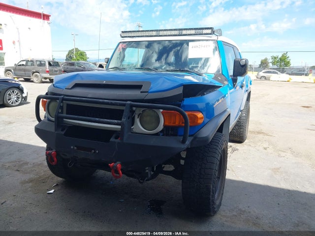 44825419 :رقم المزاد ، JTEBU11F870016118 vin ، 2007 Toyota Fj Cruiser مزاد بيع