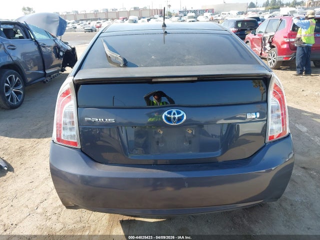 Toyota Prius Two 2015 JTDKN3DU7F0457373 Image 17