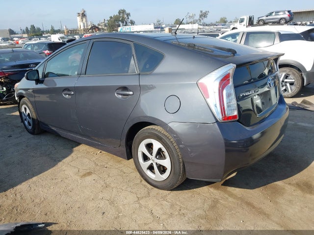 Toyota Prius Two 2015 JTDKN3DU7F0457373 Image 3