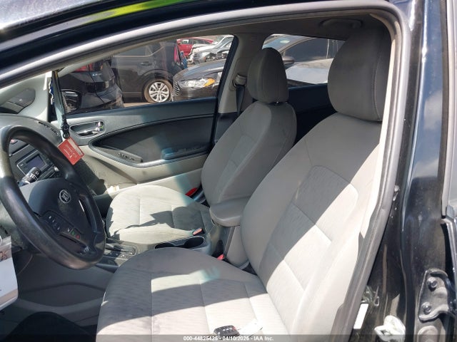 KNAFK4A63G5539351 KIA FORTE LX