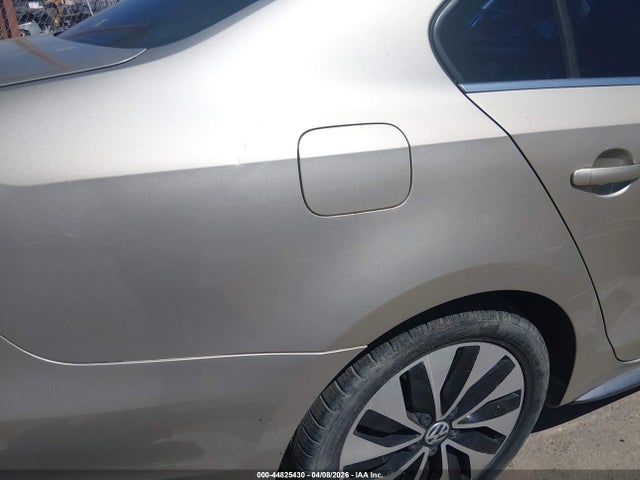Продажа на аукционе авто 2013 Volkswagen Jetta Hybrid Sel Premium, vin: 3VW637AJ1DM272848, номер лота: 44825430