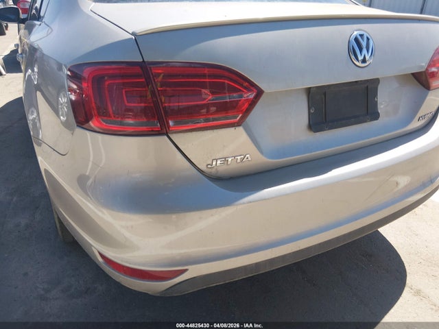 Продажа на аукционе авто 2013 Volkswagen Jetta Hybrid Sel Premium, vin: 3VW637AJ1DM272848, номер лота: 44825430