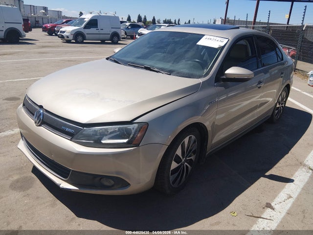 Продажа на аукционе авто 2013 Volkswagen Jetta Hybrid Sel Premium, vin: 3VW637AJ1DM272848, номер лота: 44825430