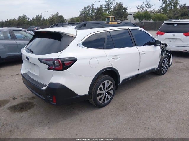 4S4BTACC8M3225617 Subaru Outback Premium