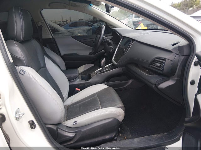4S4BTACC8M3225617 Subaru Outback Premium