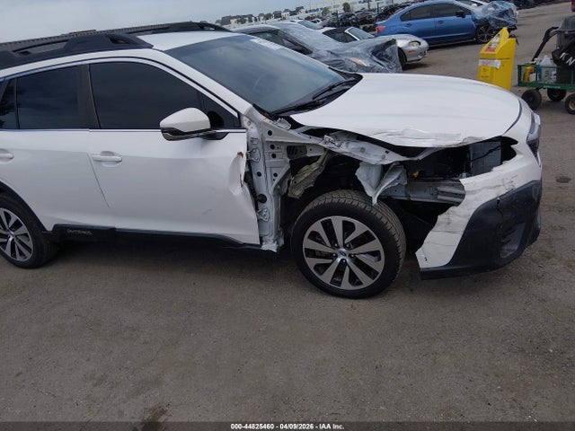 4S4BTACC8M3225617 Subaru Outback Premium