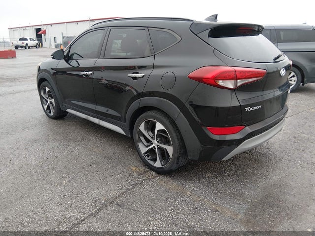 2018 HYUNDAI TUCSON KM8J3CA28JU622767 Photo 2